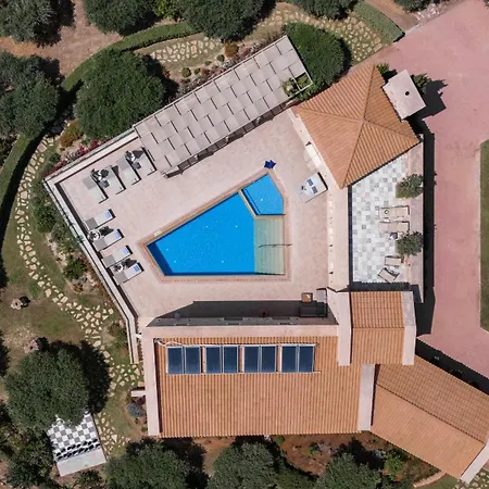 Elegant Stone With Private Pool & Sunset Views