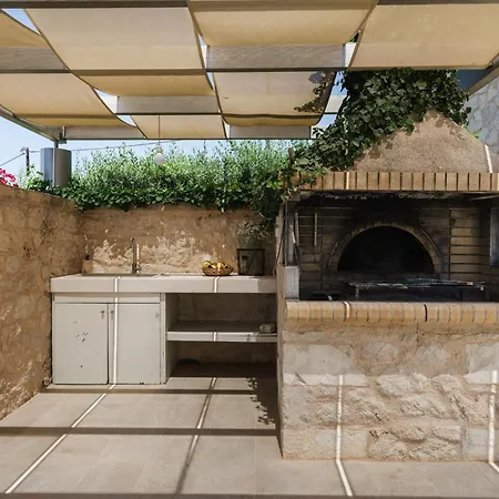 Villa Elegant Stone With Private Pool & Sunset Views *