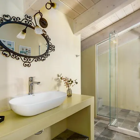Elegant Stone With Private Pool & Sunset Views Astérion